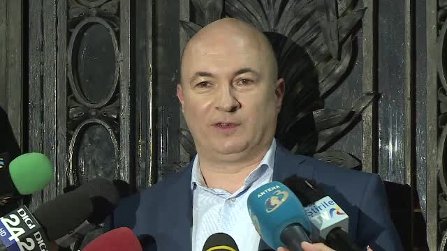 Codrin Ștefănescu primește replica de la opoziție: ”Clovnul de cauciuc al lui Dragnea”