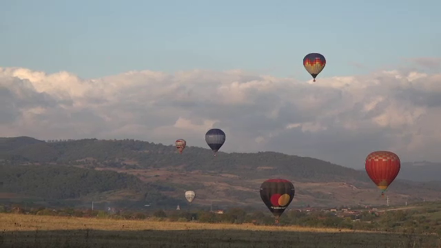 Maramureș Balloon Fiesta. Cât sunt dispuși românii să investească în baloane cu aer cald