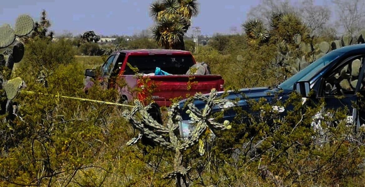 Descoperire macabră în Mexic. 12 cadavre au fost găsite abandonate în două camionete