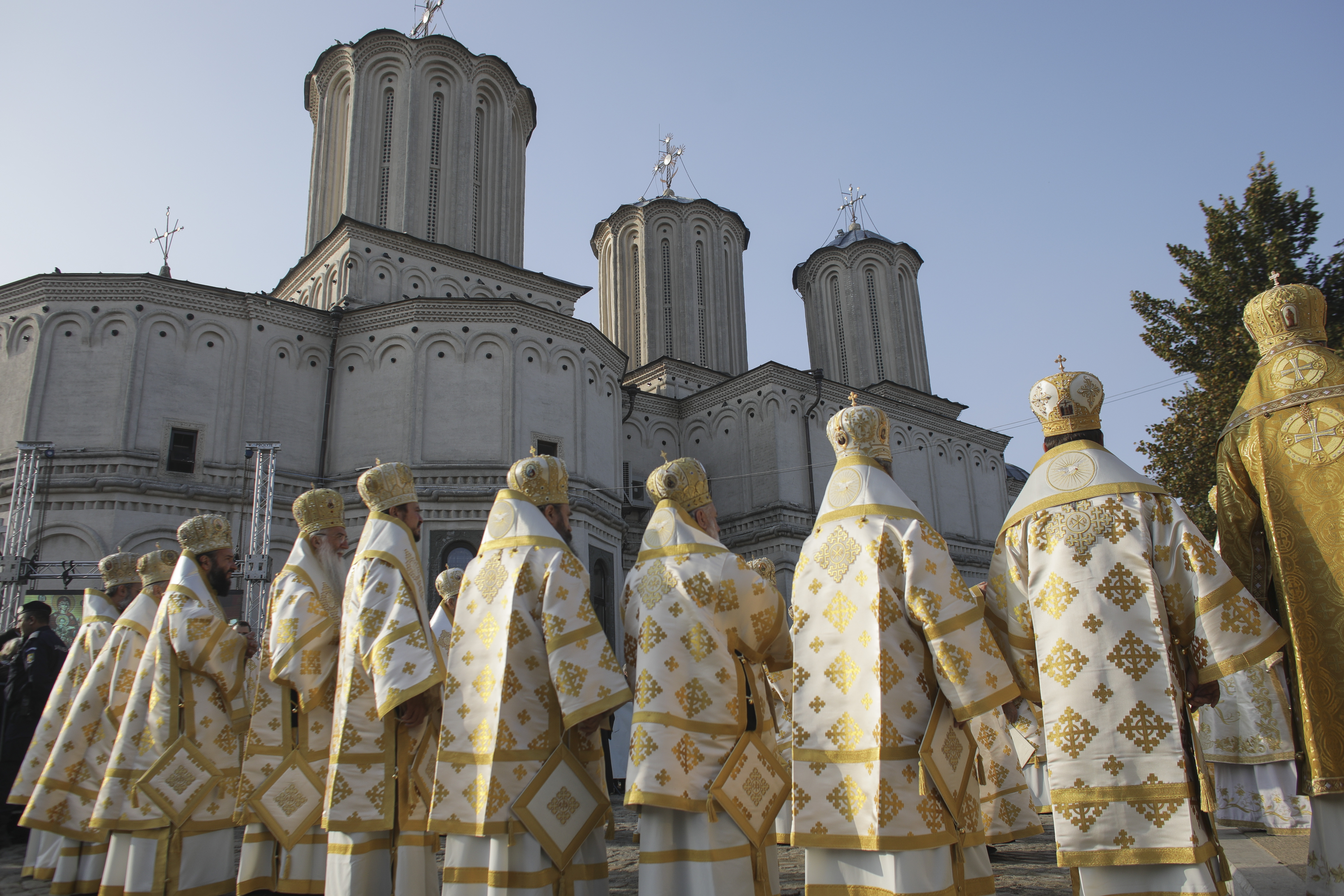 Nici pelerinajul de Sfântul Dumitru din Bucureşti nu va mai avea loc. Patriarhia: „Un excesiv superior dispreț”