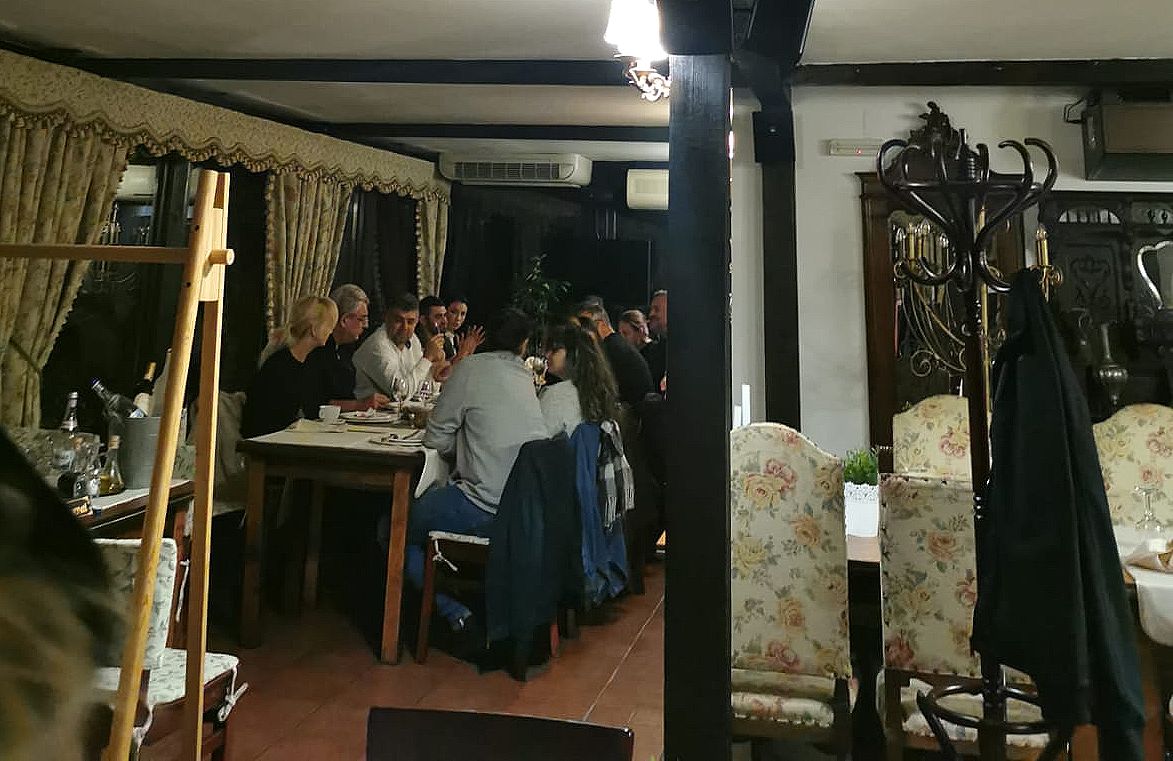 Marcel Ciolacu şi apropiaţi ai săi, amendaţi pentru o masă la restaurant. Ce regulă ar fi încălcat. Reacţia liderului PSD - Imaginea 4