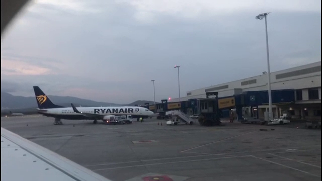 Călătorie cu peripeții. Un avion nu a putut ateriza în Corfu din cauza vremii și s-a întors în București