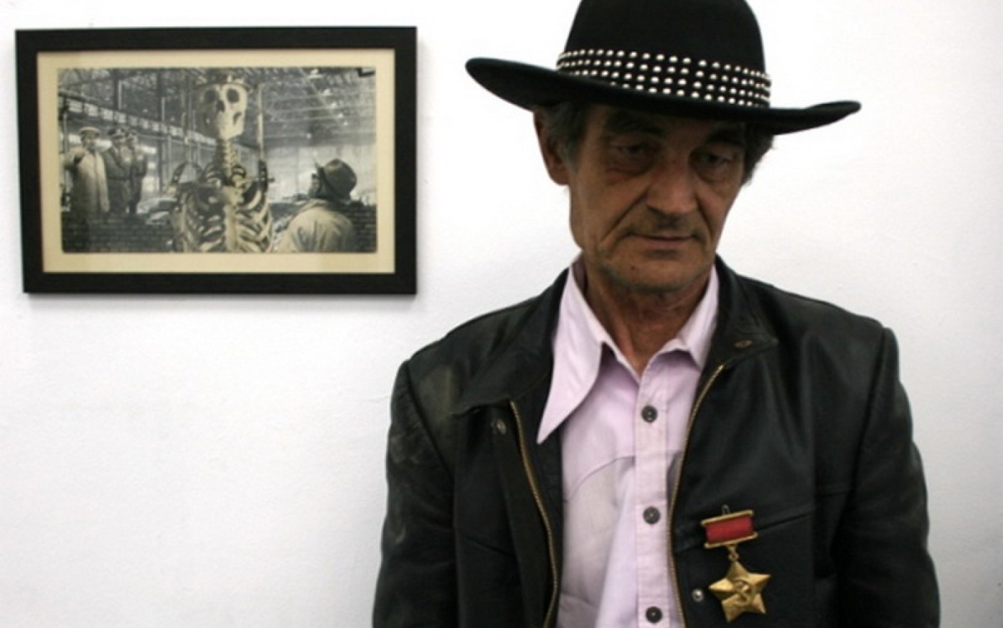 A murit artistul Ion Bârlădeanu, cunoscut pentru colajele pop art. ”Credeam că voi fi nemuritor”