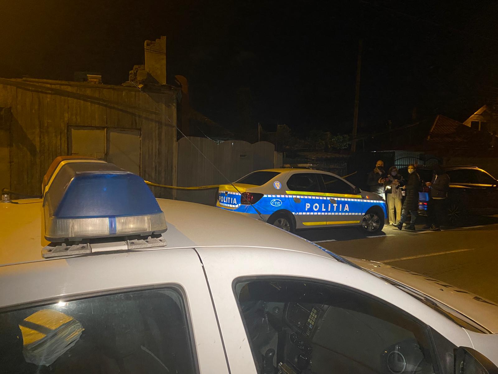 O femeie și un bărbat au fost găsiți înjunghiați într-o casă din Constanța