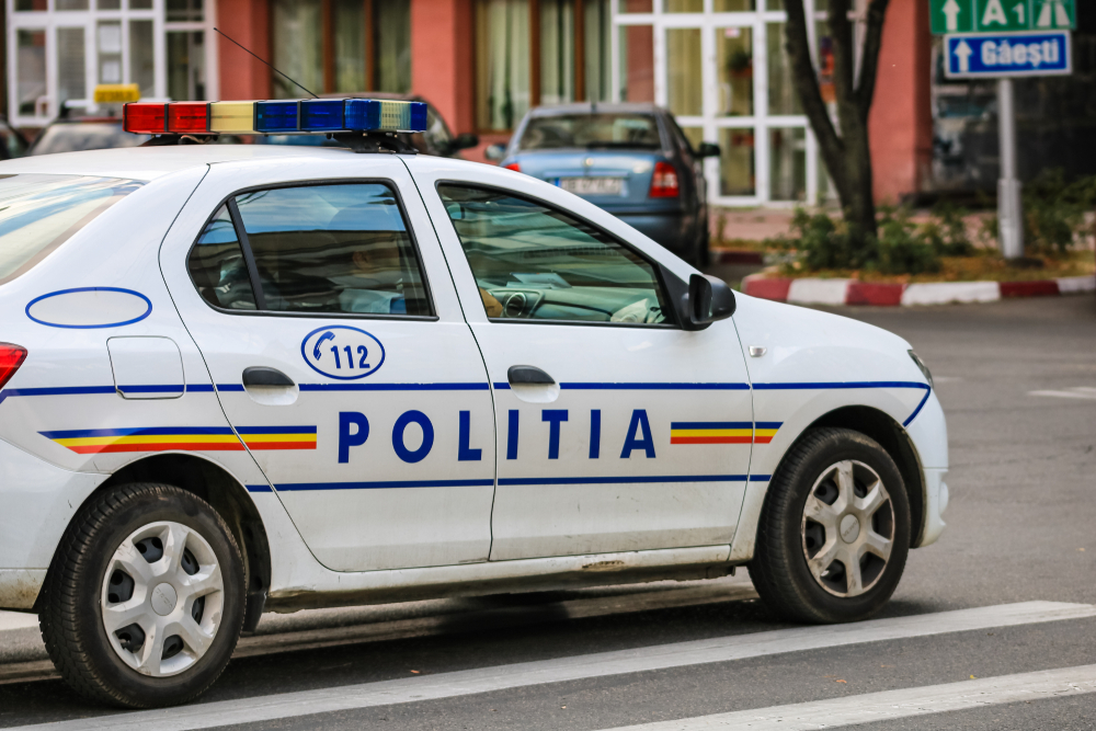 Un polițist din Bacău suspendat pentru fapte de corupție s-a sinucis de Crăciun, în arestul la domiciliu