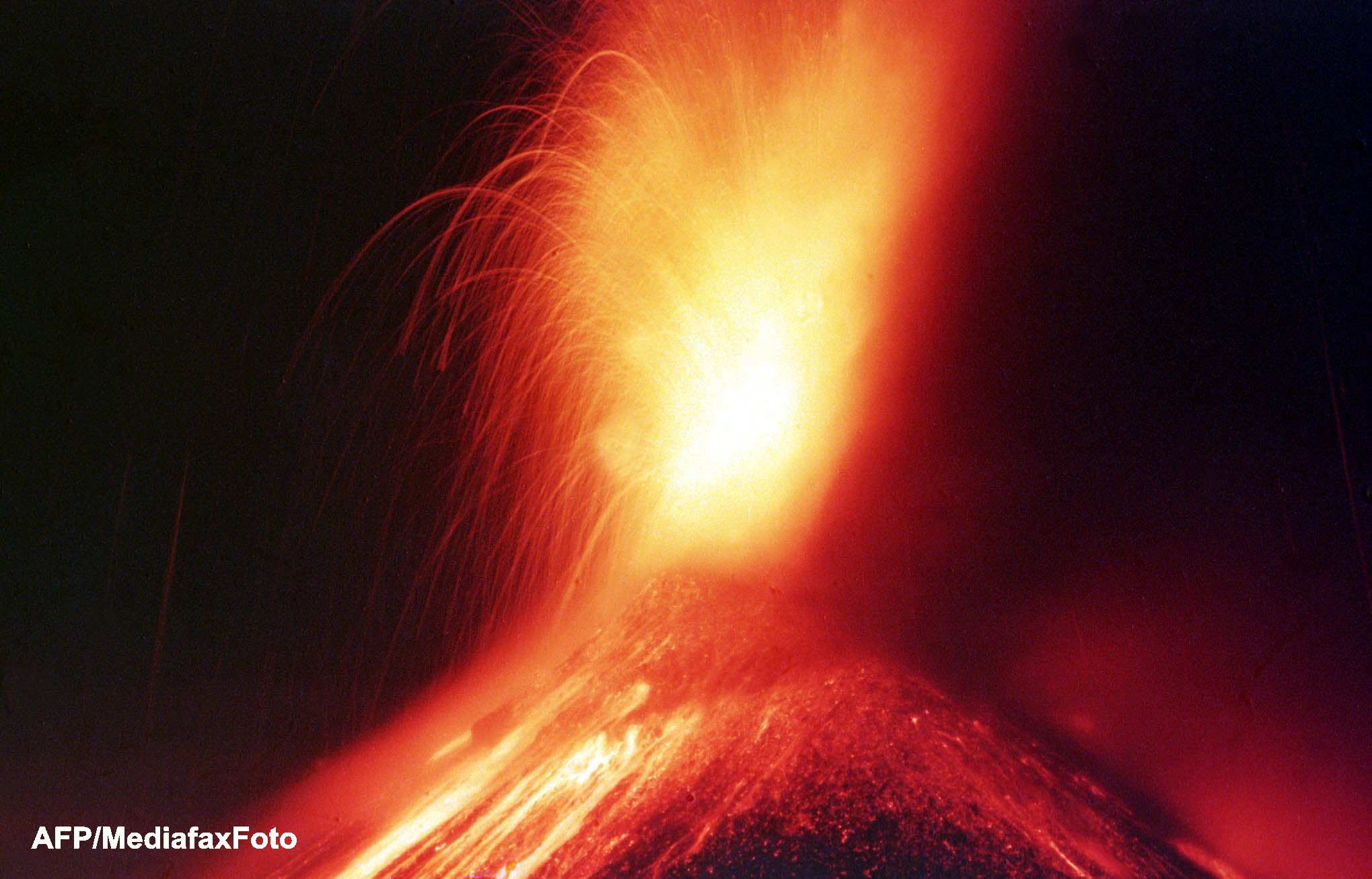 VIDEO. Vulcanul de Foc din Guatemala a avut cea mai puternica eruptie din ultimul DECENIU