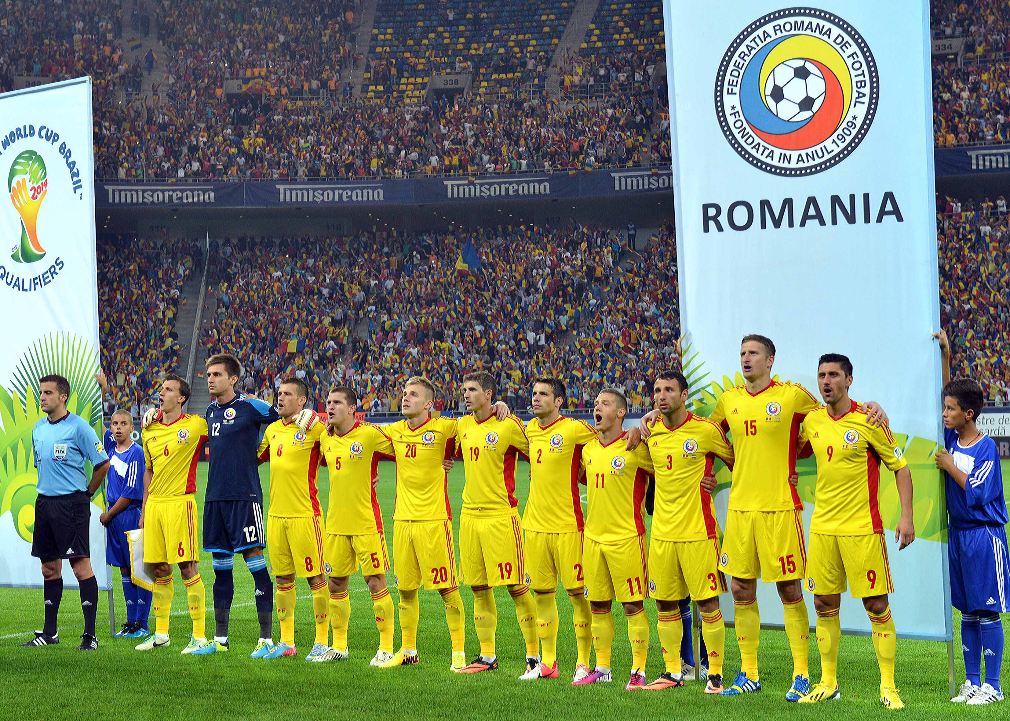ROMANIA - UNGARIA 3-0. Marica, Pintilii si Tanase au marcat intr-un meci istoric pentru nationala