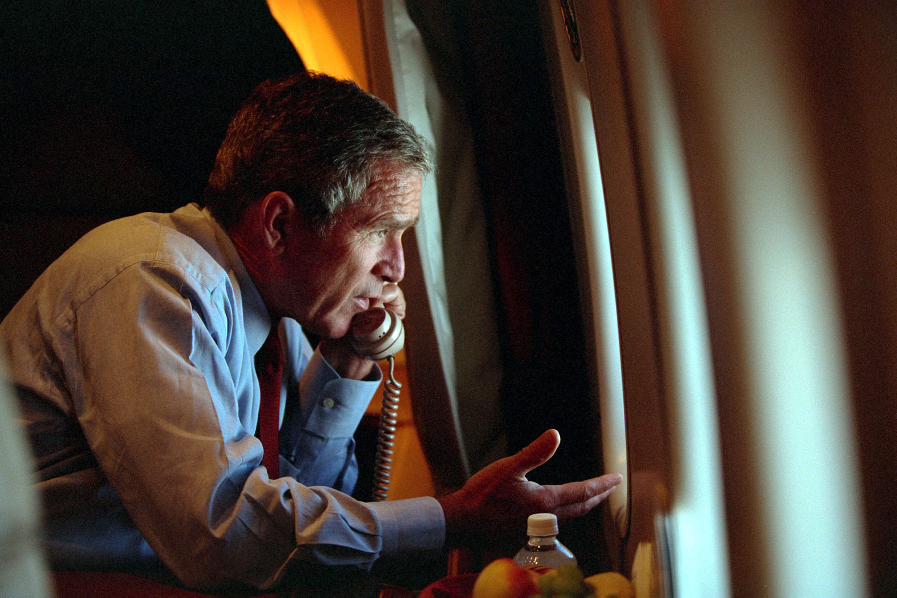 Dezvaluiri facute dupa 15 ani de la atentatele de la 11 septembrie. Ce a zis George W. Bush cand a aflat de Turnurile Gemene