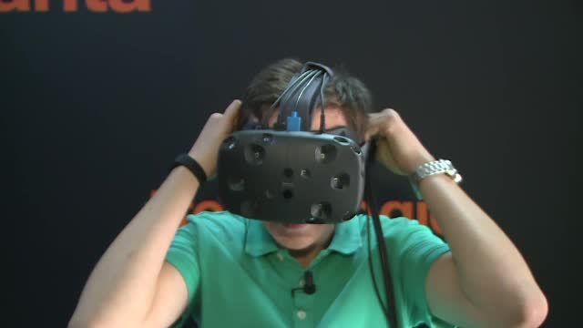 iLikeIT. Realitatea virtuala este tot mai accesibila publicului obisnuit. Review HTC Vive - cat de buni sunt ochelarii