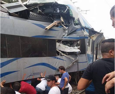 Grav accident de tren in Algeria. Unul dintre conductori a murit, iar 90 de pasageri au fost raniti. VIDEO