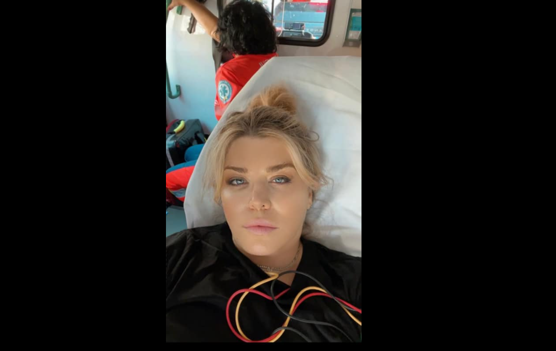 Loredana Groza a ajuns în atenția medicilor, într-o ambulanță. Mesajul artistei