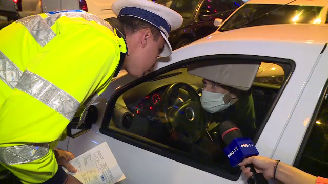 Dialog polițist - șofer în București: ”Buletin și permis. Nu există. Cum adică nu există? Doesn’t exist”