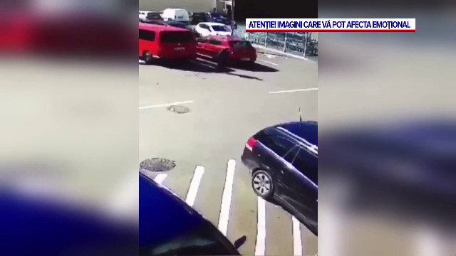 O șoferiță de 71 de ani a trecut cu mașina peste o altă femeie, la Sighișoara. Norocul fantastic al victimei