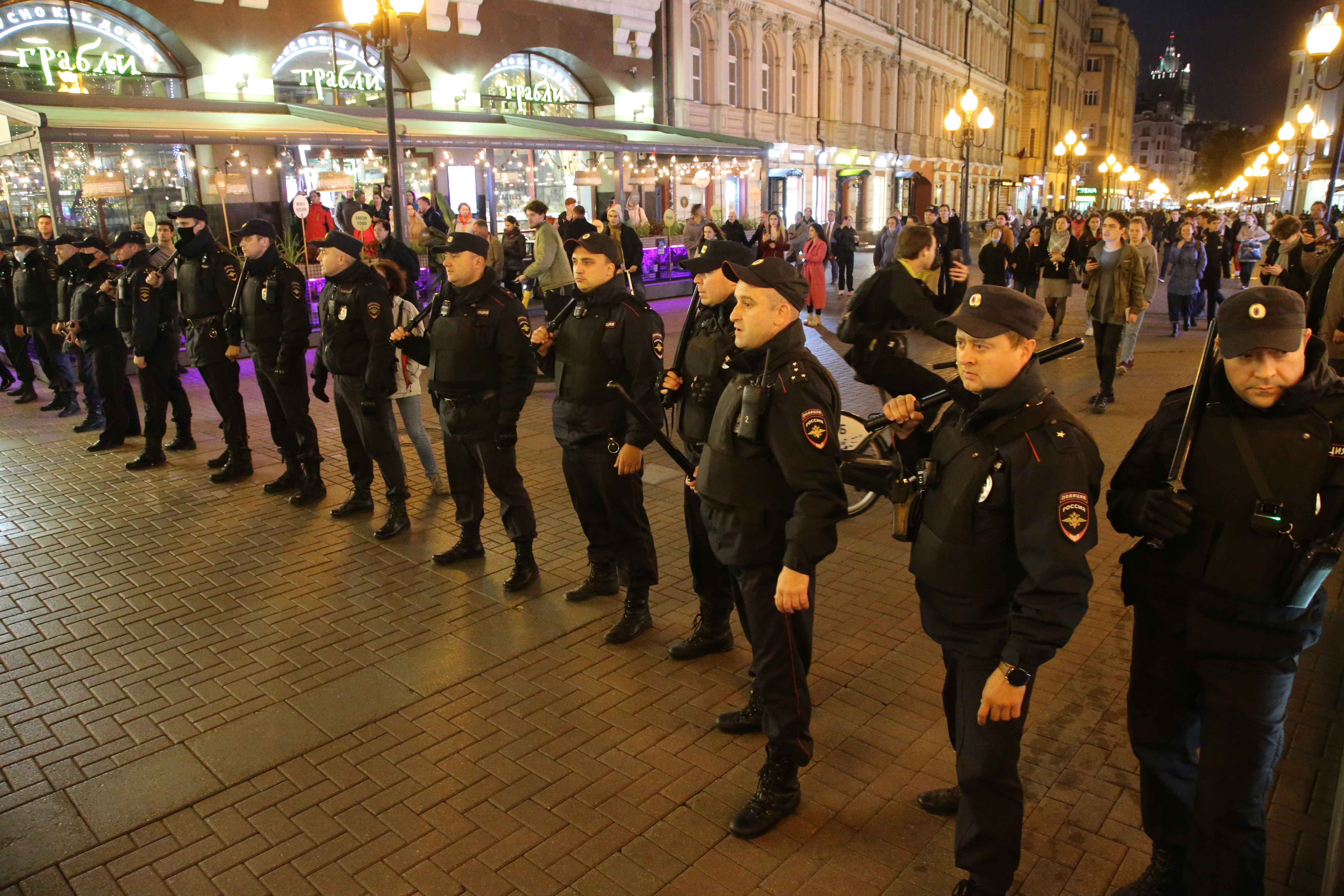 Proteste în Rusia după mobilizarea parțială. Ce riscă persoanele care participă la mitingurile „ilegale” | GALERIE FOTO - Imaginea 15