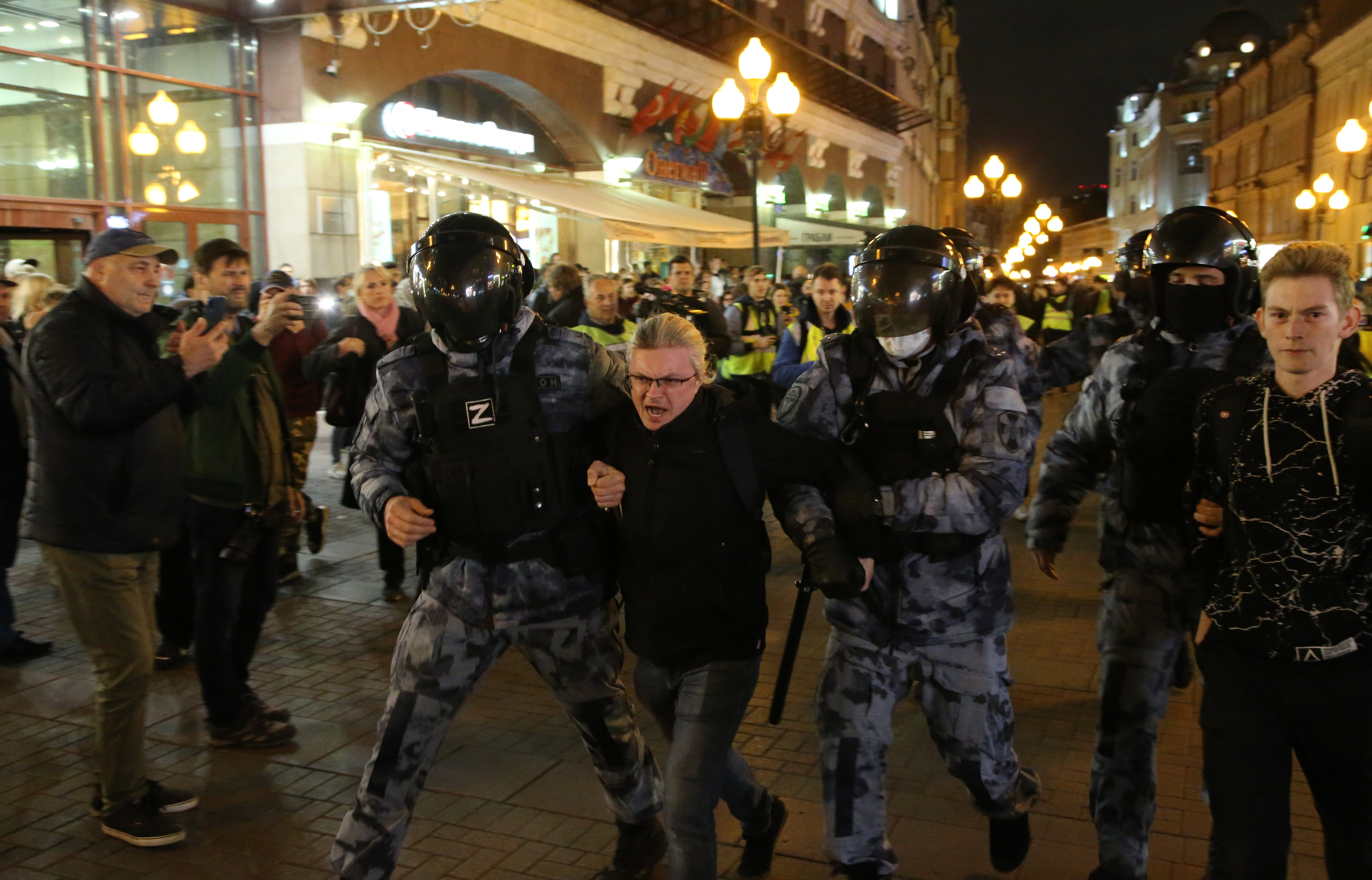 Proteste în Rusia după mobilizarea parțială. Ce riscă persoanele care participă la mitingurile „ilegale” | GALERIE FOTO - Imaginea 5