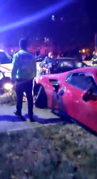 Ferrari-ul lui Tzancă Uraganu, implicat într-un accident în Bragadiru. Fratele său, Miraj Tzunami, se afla în mașină - Imaginea 4